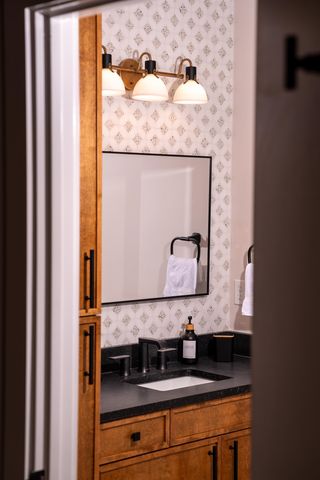 612 W 8th Avenue, Tallahassee, FL 32303