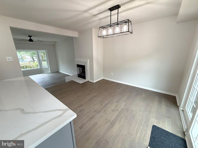 5305 ANCHOR CT, Fairfax, VA 22032