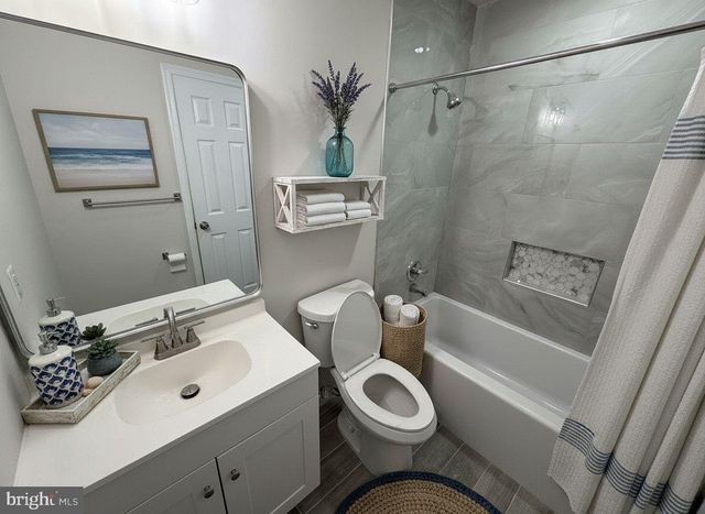 5305 ANCHOR CT, Fairfax, VA 22032