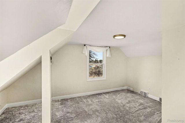 4382 Lahring Road, Fenton Charter Township, MI 48451