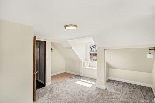 4382 Lahring Road, Fenton Charter Township, MI 48451