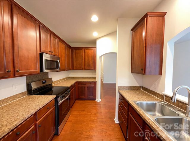 4773 Craigmoss Lane, Charlotte, NC 28278