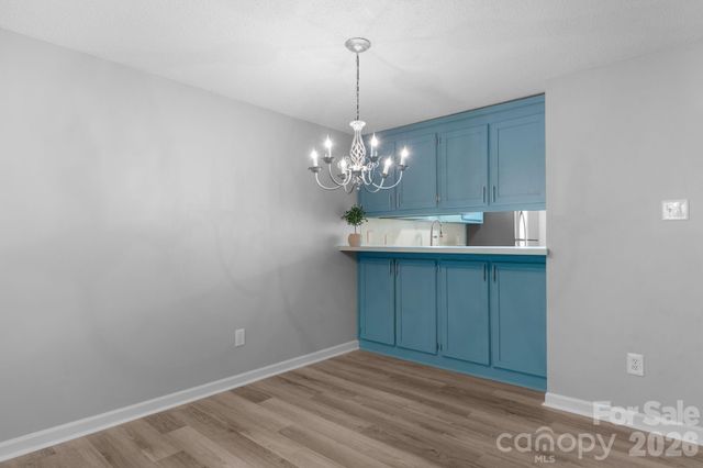 239 13th Avenue Place NW 6, Hickory, NC 28601