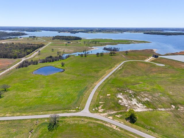 305 Sailview Court, Honey Grove, TX 75446