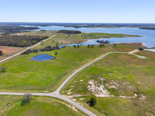 305 Sailview Court, Honey Grove, TX 75446