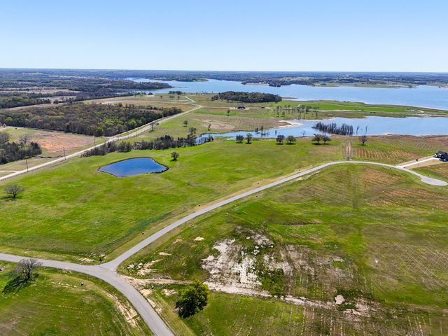 305 Sailview Court, Honey Grove, TX 75446