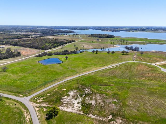305 Sailview Court, Honey Grove, TX 75446