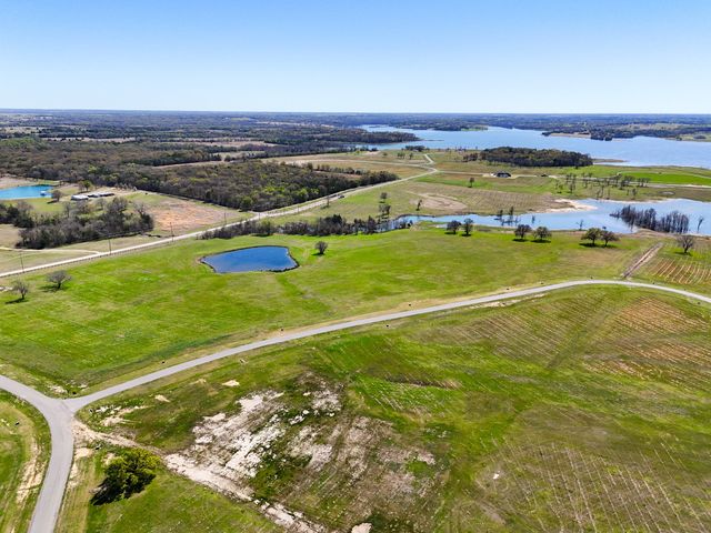 305 Sailview Court, Honey Grove, TX 75446