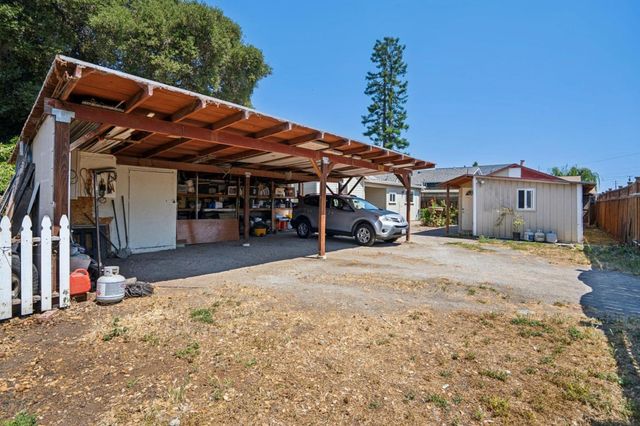 240 Berkshire Avenue, Redwood City, CA 94063