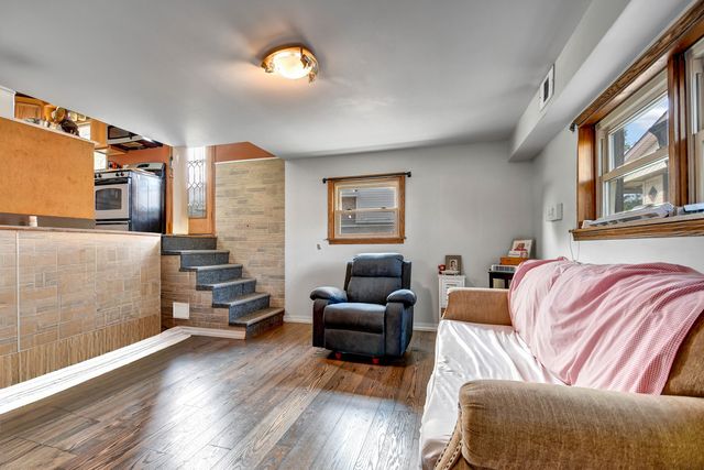 13533 Short Drive, Crestwood, IL 60418