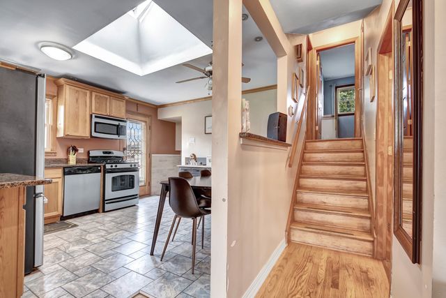 13533 Short Drive, Crestwood, IL 60418