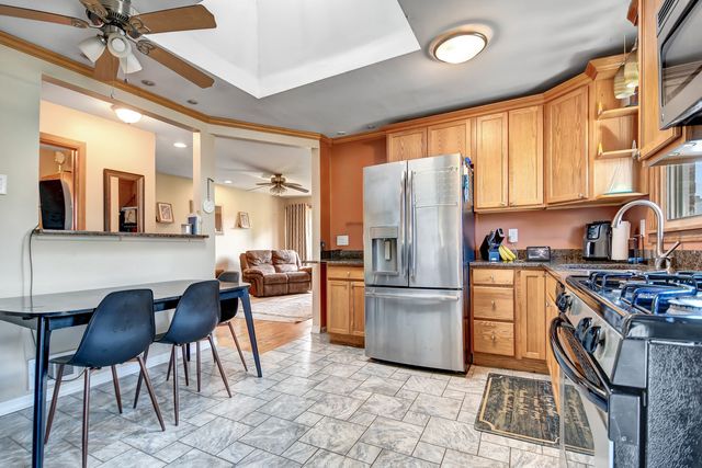 13533 Short Drive, Crestwood, IL 60418