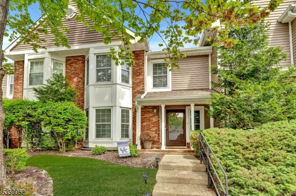 43 Woodledge Ct 43, Rockaway Twp., NJ 07866
