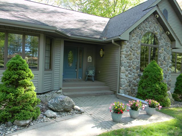 6679 W Timber Lane, Pere Marquette Twp, MI 49431