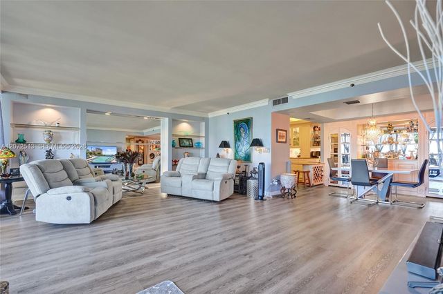11113 Biscayne Boulevard 1156, Miami, FL 33181