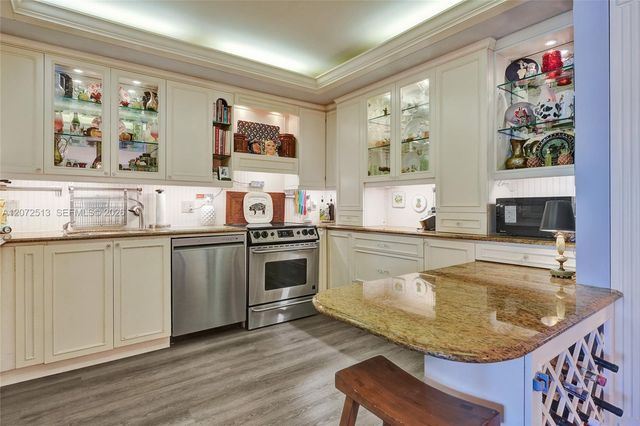 11113 Biscayne Boulevard 1156, Miami, FL 33181