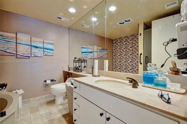 11113 Biscayne Boulevard 1156, Miami, FL 33181