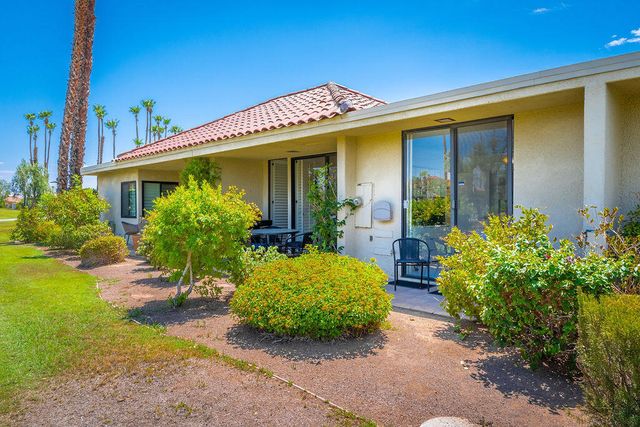 689 N Majorca Circle, Palm Springs, CA 92262