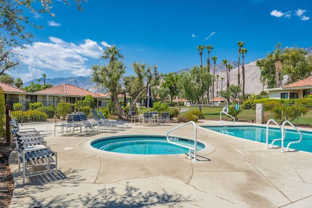689 N Majorca Circle, Palm Springs, CA 92262