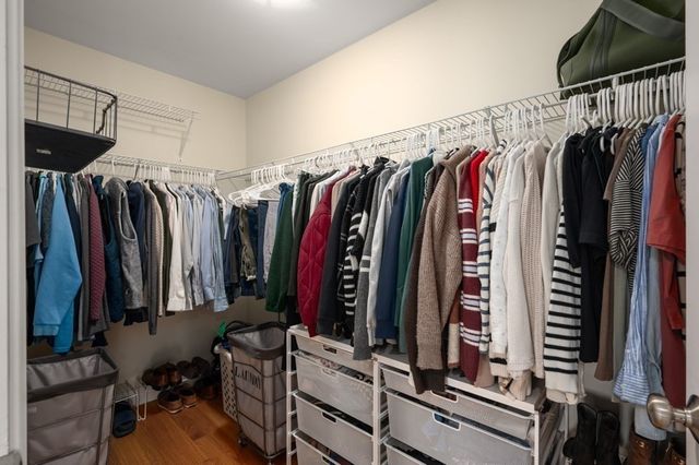 8 Gates Ln A, Wakefield, MA 01880