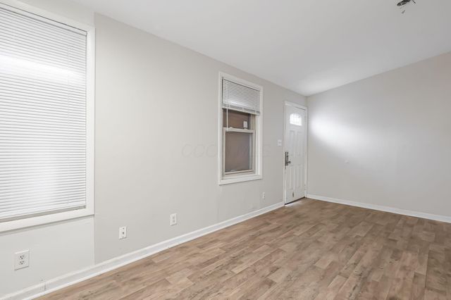 2445-2447 Hiawatha Street, Columbus, OH 43211