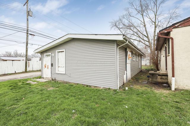 2445-2447 Hiawatha Street, Columbus, OH 43211