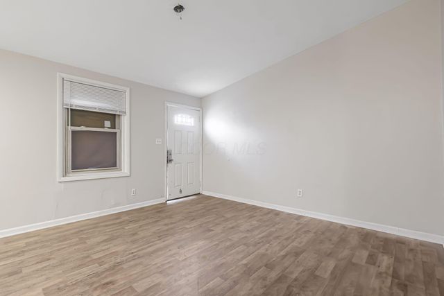 2445-2447 Hiawatha Street, Columbus, OH 43211