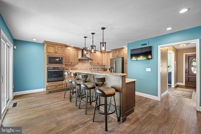 7 BUDD BLVD, West Deptford, NJ 08096