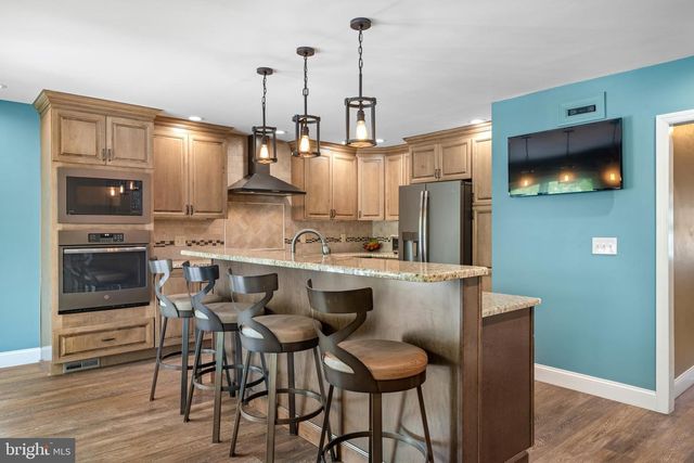 7 BUDD BLVD, West Deptford, NJ 08096