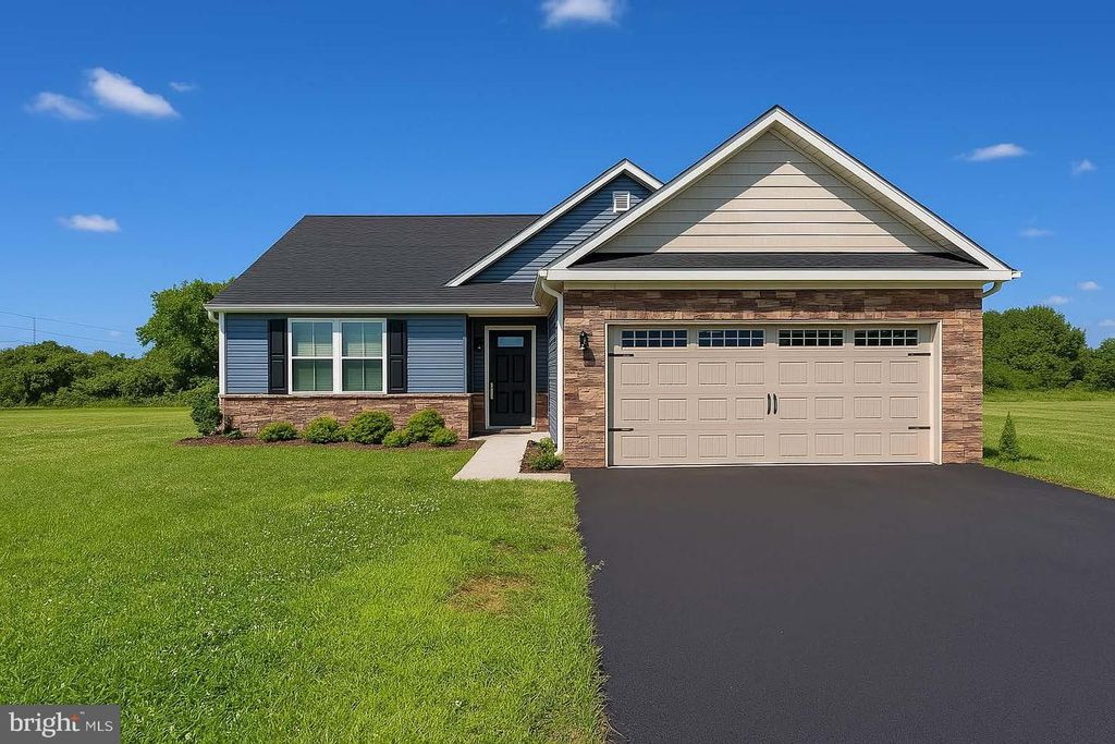 794 SWITCHGRASS CT, Bunker Hill, WV 25413