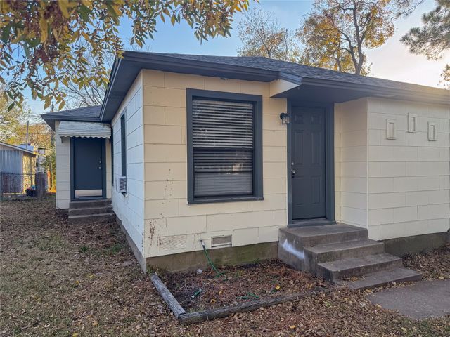 1326 W Shepherd Street, Denison, TX 75020