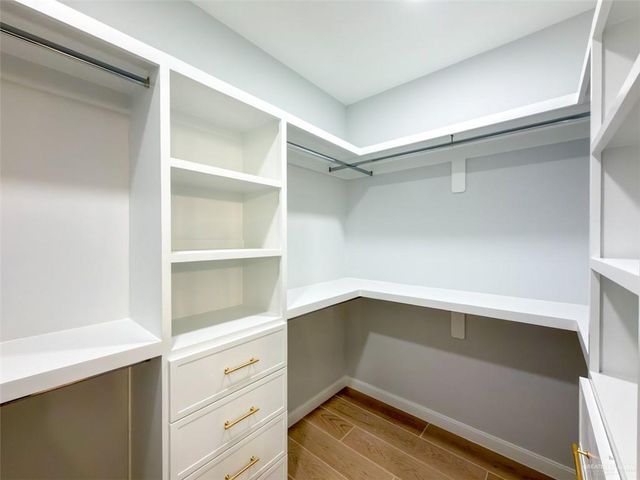 9102 N 25th Lane, Mcallen, TX 78504