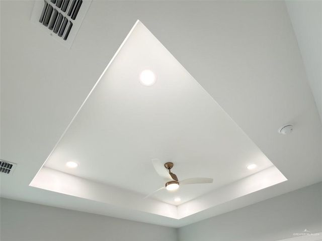 9102 N 25th Lane, Mcallen, TX 78504