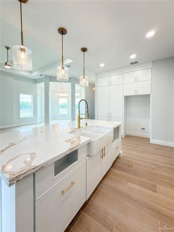 9102 N 25th Lane, Mcallen, TX 78504