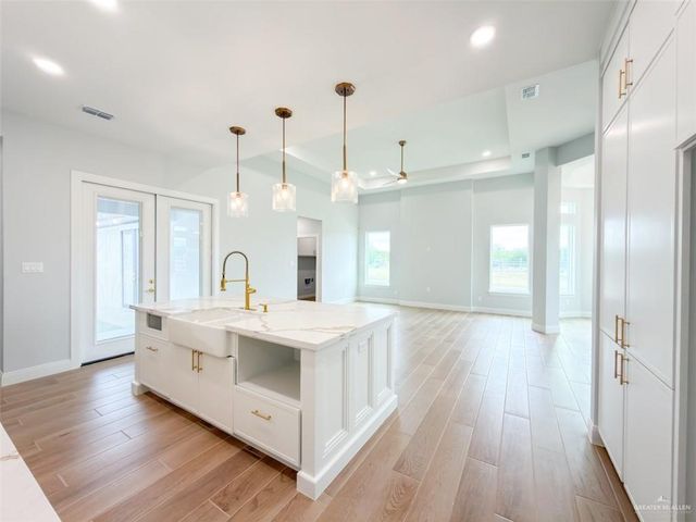 9102 N 25th Lane, Mcallen, TX 78504