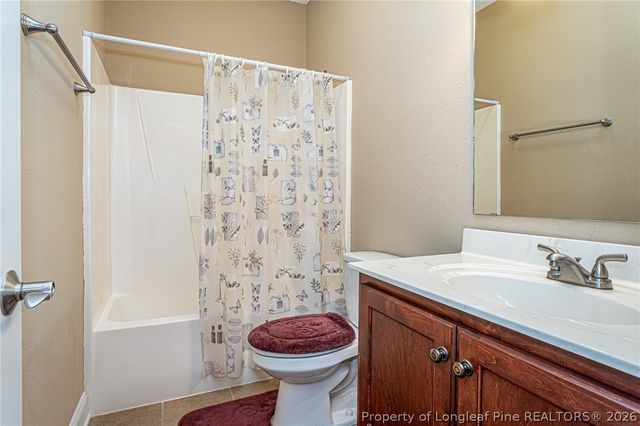 3824 Doon Valley Drive, Fayetteville, NC 28306