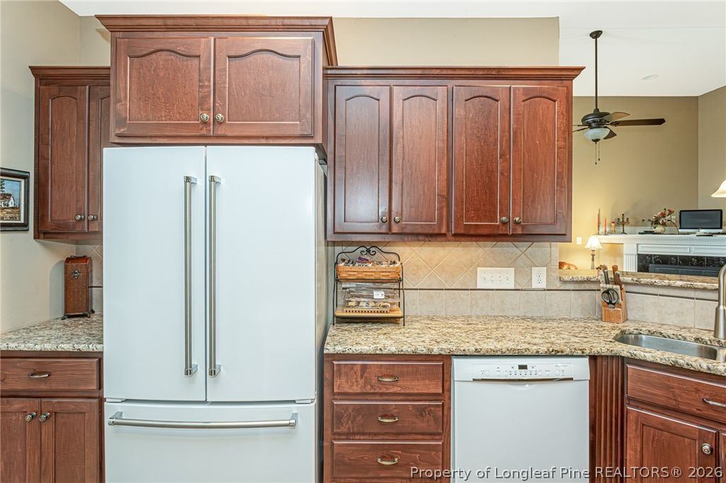 3824 Doon Valley Drive, Fayetteville, NC 28306 — photo 13