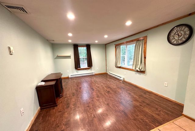85 Elliott Lane, Tamworth, NH 03886