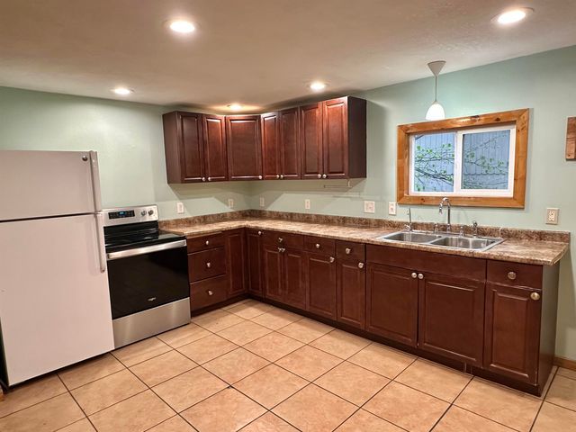 85 Elliott Lane, Tamworth, NH 03886