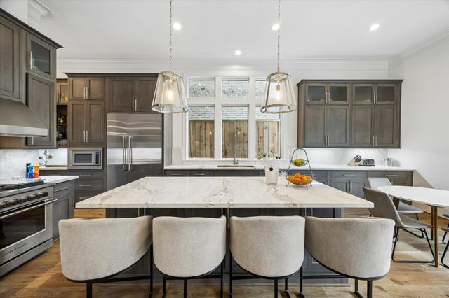 3020 Lake Street, Houston, TX 77098