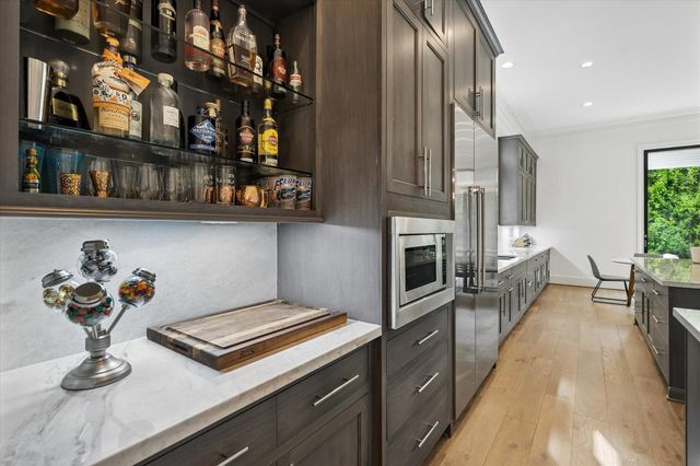 3020 Lake Street, Houston, TX 77098