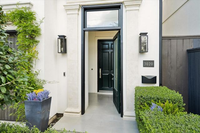 3020 Lake Street, Houston, TX 77098