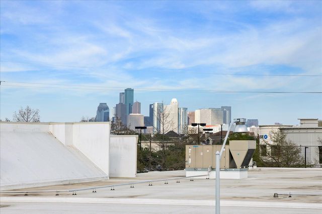 3020 Lake Street, Houston, TX 77098