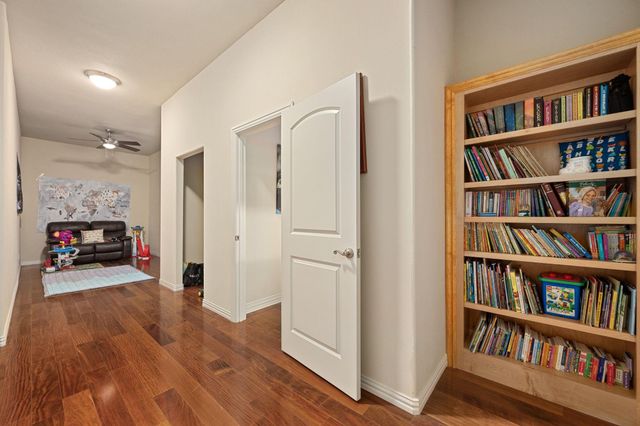 5600 SPURFLOWER DR, Austin, TX 78759