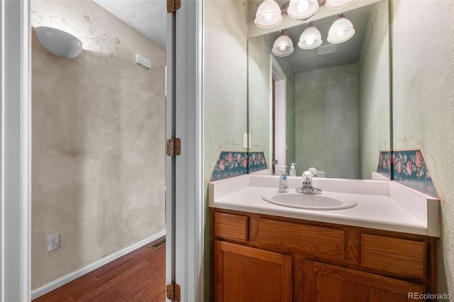 8359 S Flower Way, Littleton, CO 80128