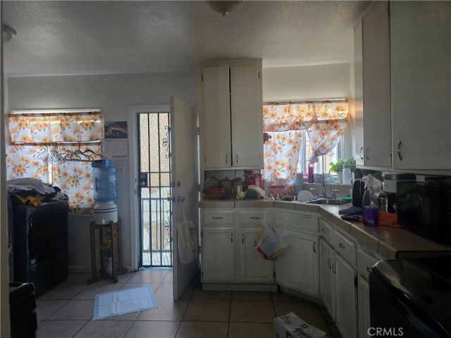 301 W Magnolia Street, Compton, CA 90220