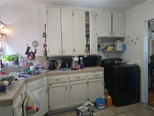 301 W Magnolia Street, Compton, CA 90220