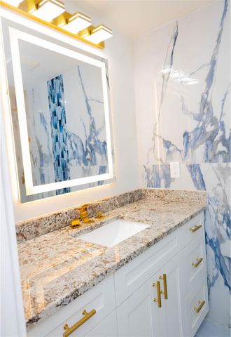 8709 MARLIN COURT, Tampa, FL 33634