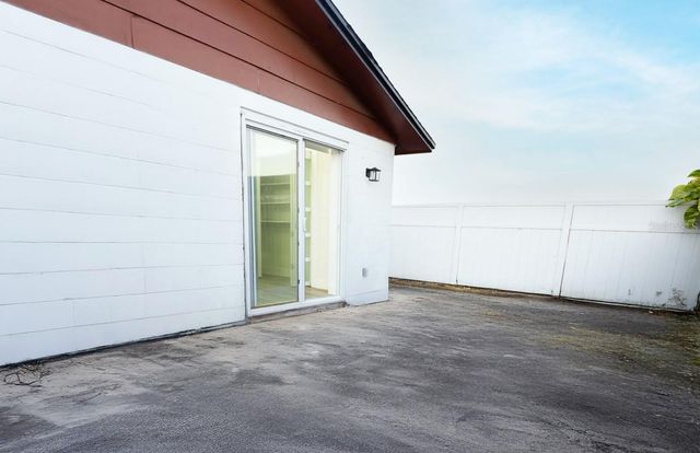 8709 MARLIN COURT, Tampa, FL 33634