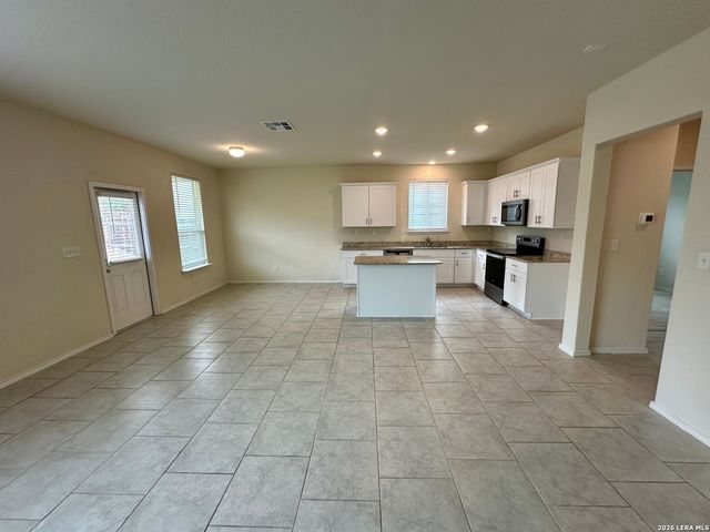 10349 GIBBONS CRK, San Antonio, TX 78252